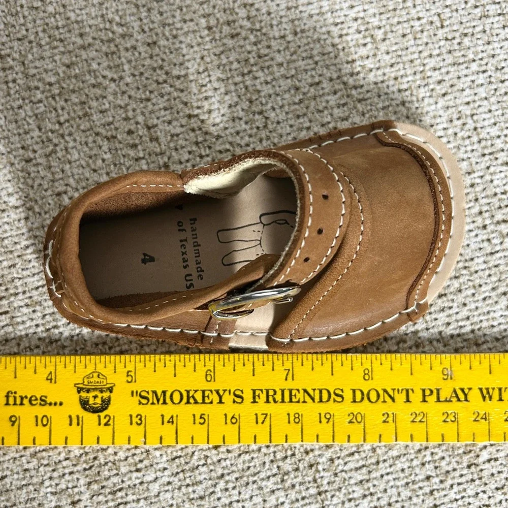 Bear Feet Brown Leather Handmade Sandals Baby Size 4 Made in USA Buckle Shoes